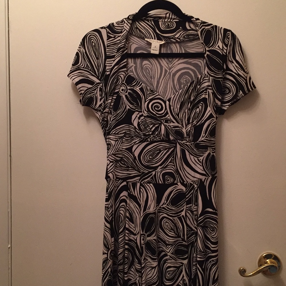 Cute black and white dress
